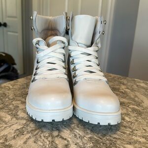 Steve Madden Gael Size 10 White Like New